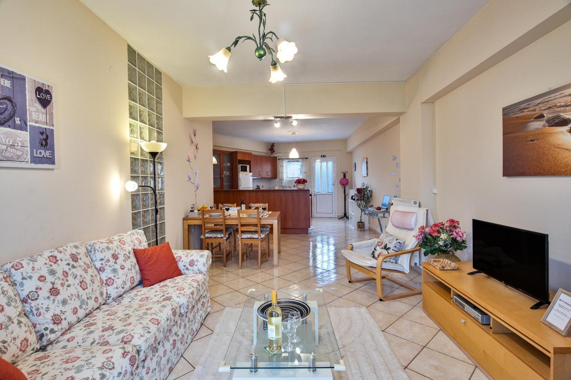 House Of Velenia - 2 Bedroom Apartment Near Old Town, Airport And Bus Station Corfu  Exterior photo
