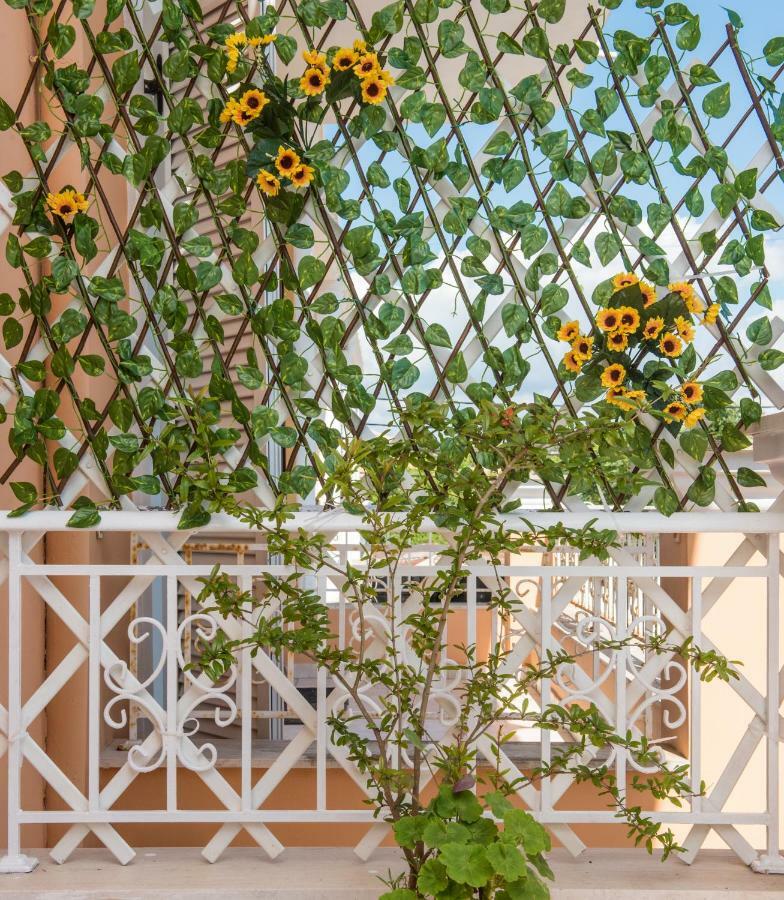 House Of Velenia - 2 Bedroom Apartment Near Old Town, Airport And Bus Station Corfu  Exterior photo